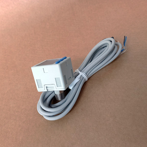 Pressostato <br/ >Marca: SMC <br/ >Modelo: ISE20B-T