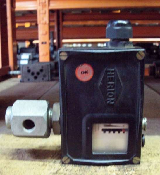 marca: Herion <br/>modelo: 0817300 3-63bar <br/>estado: usado