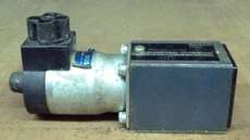 Válvula hidráulica (modelo: 0 810 020 285)