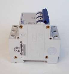 Minidisjuntor termomagnético série DZ47 para proteção efetiva da instalação elétrica residencial, comercial ou industrial, contra efeitos de sobrecarga e curto-circuito. Produto em conformidade com ABNT NBR NM 60898