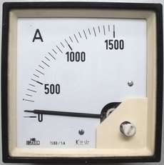 Amperímetro (escala: 1500AMP) 1500/5A