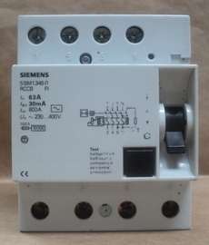 marca: Siemens modelo: 5SM1346063A estado: usado