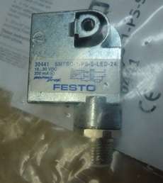 Sensor (modelo: SMTSO-1-PS-S-LED-24)