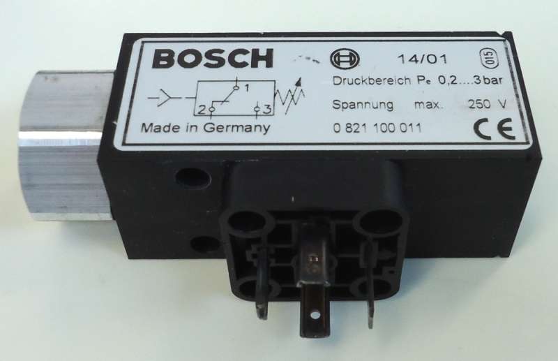marca: Bosch <br/>modelo: 0821100011 <br/>estado: novo